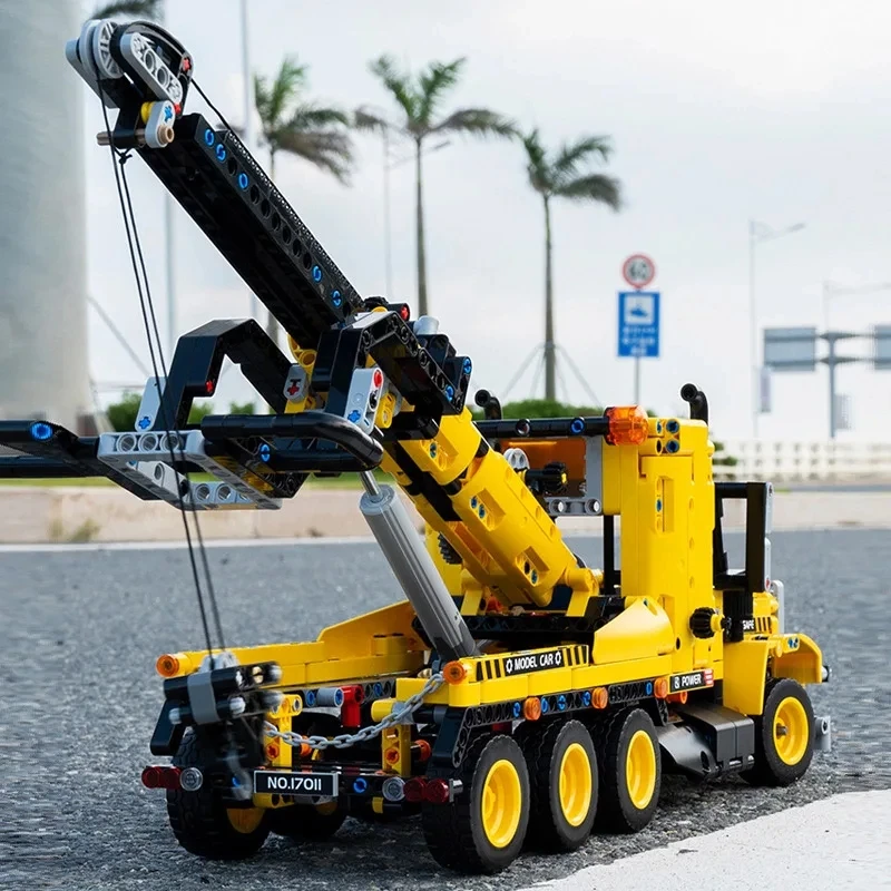 Tow Truck Building Set