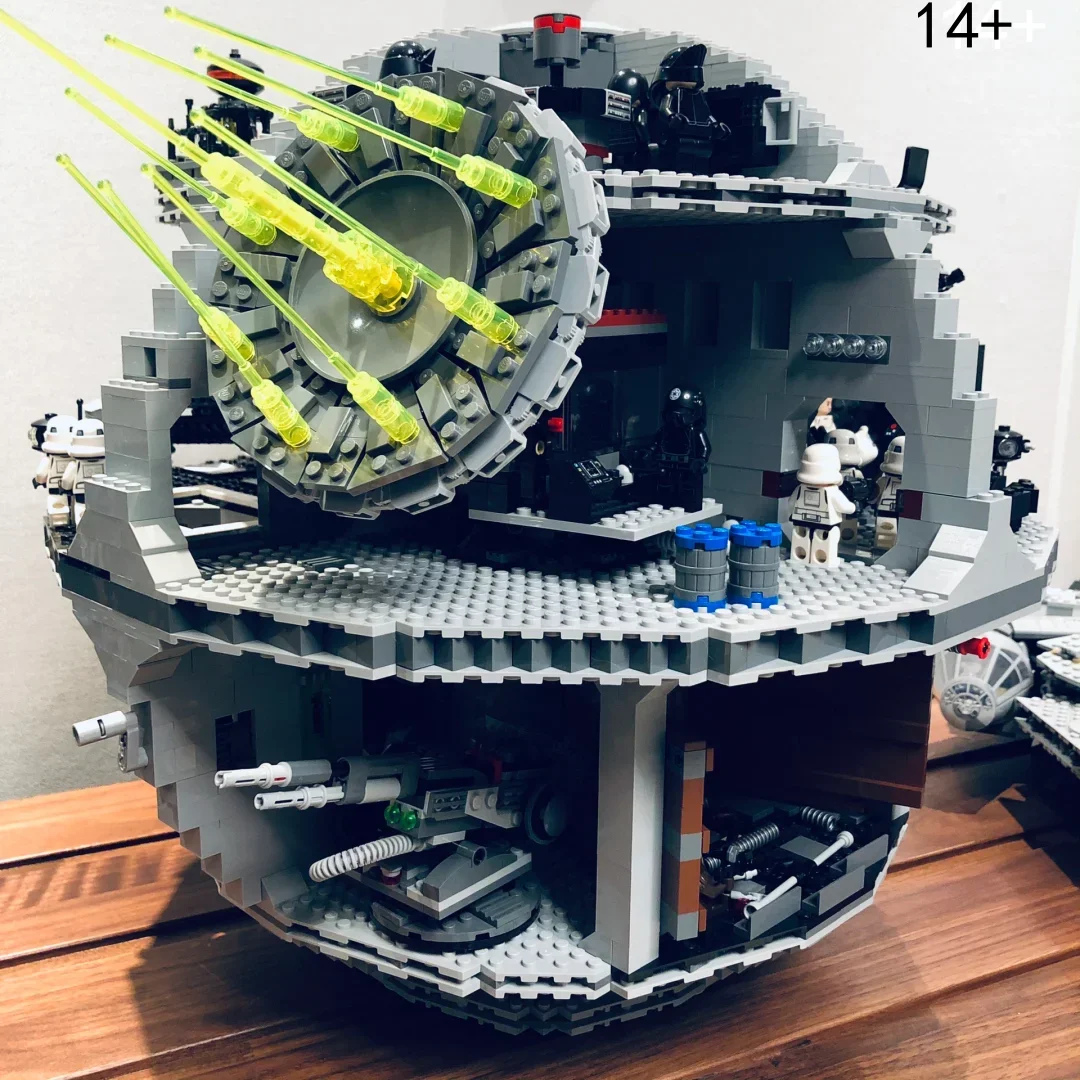 LEGO Star Wars Death Star Building Set