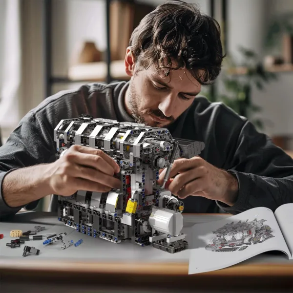 LEGO L4 engine building blocks