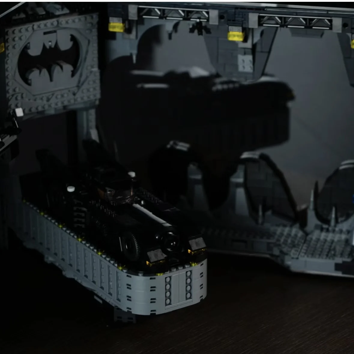 LEGO Batcave – Shadow Box 76252