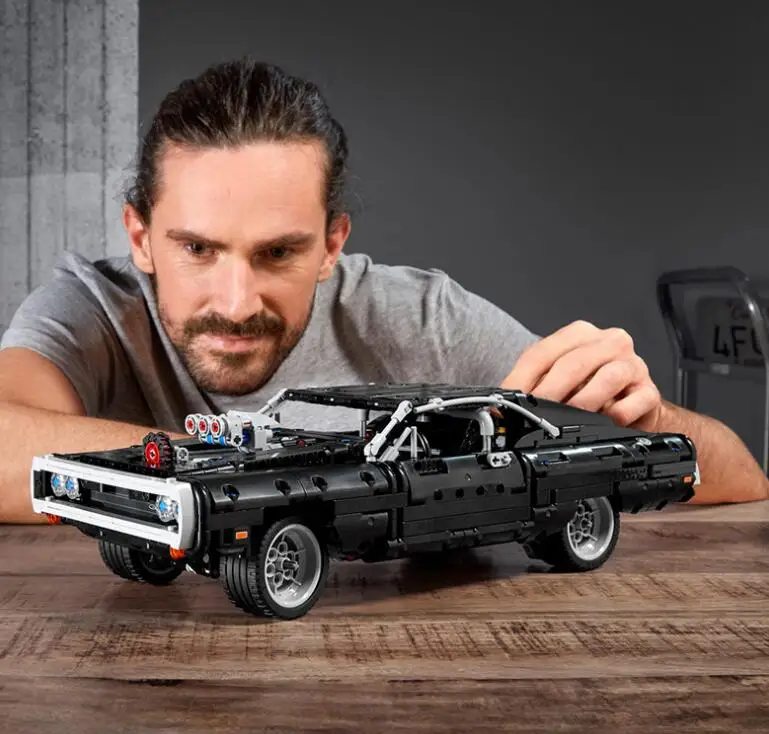 Lego Dom's Dodge Charger