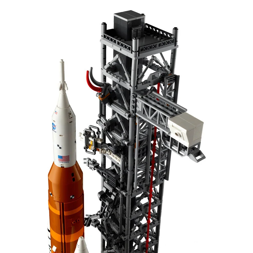 LEGO NASA Artemis Space Launch System