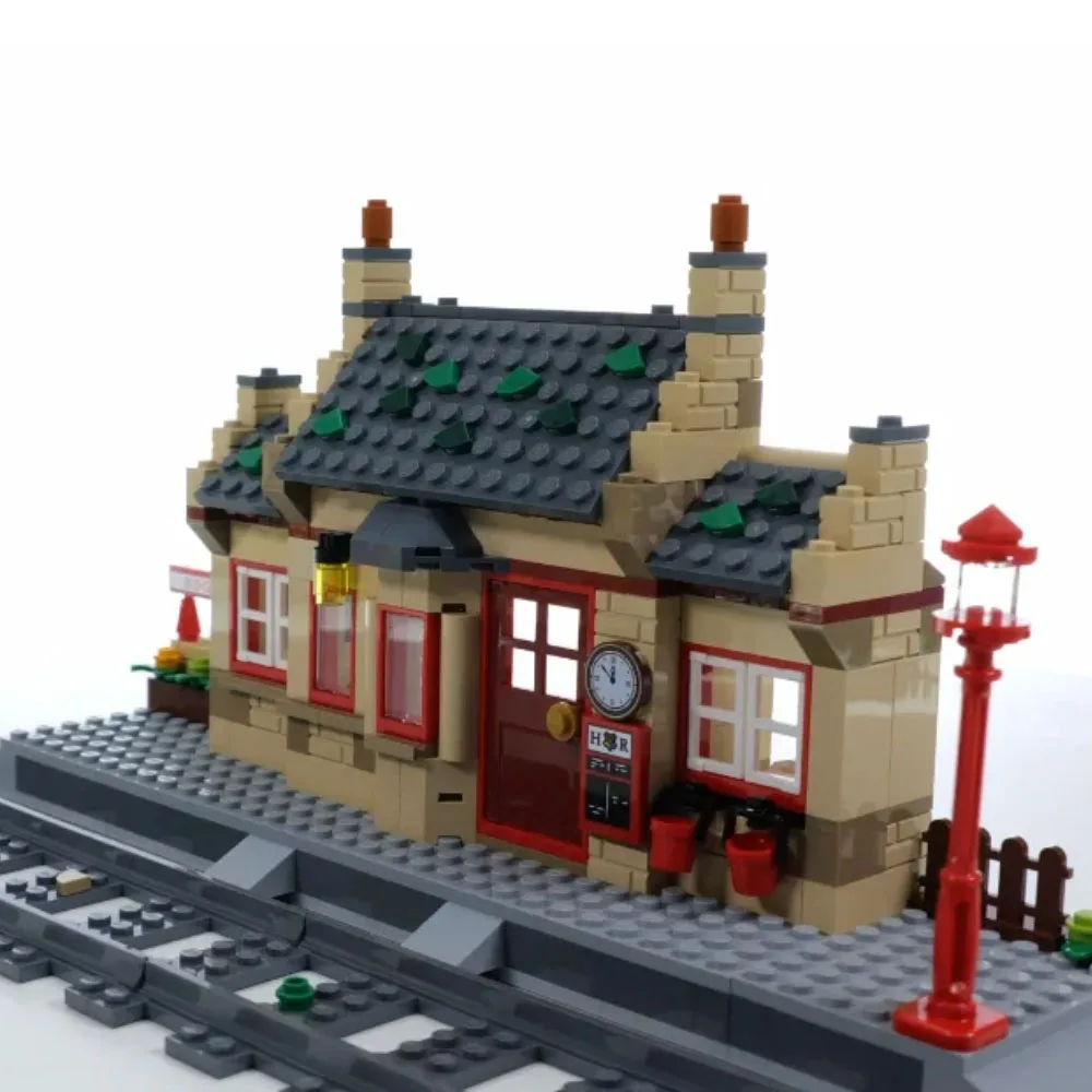 Lego Harry Potter Hogwarts Express Train Set with Hogsmeade Station