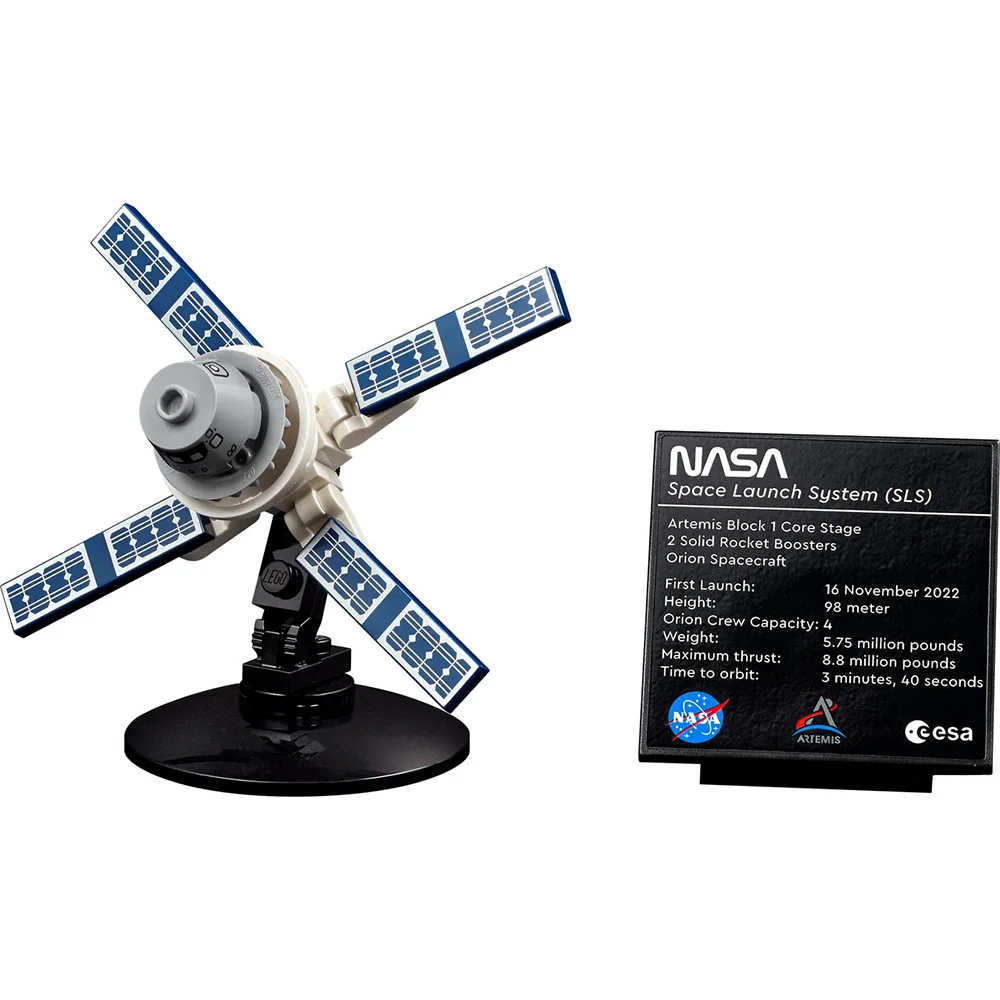 LEGO NASA Artemis Space Launch System