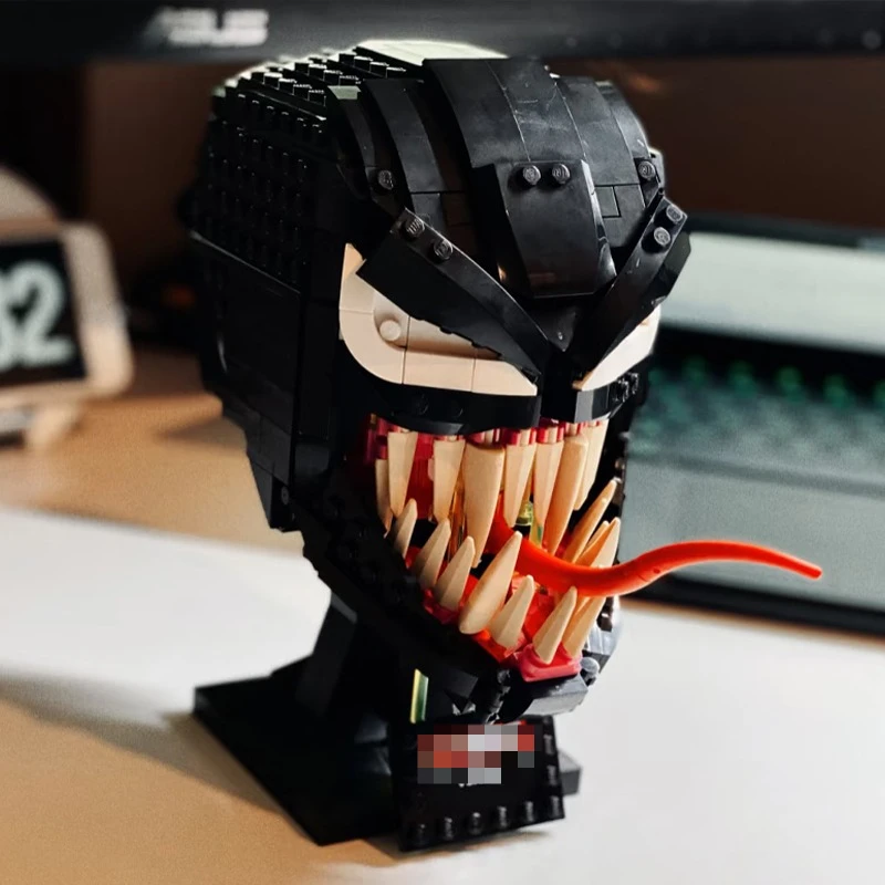 Lego Spider-Man Venom