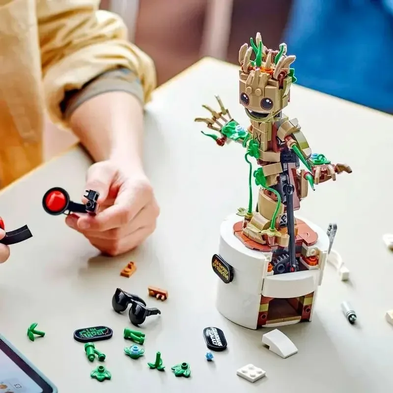 lego Dancing Groot