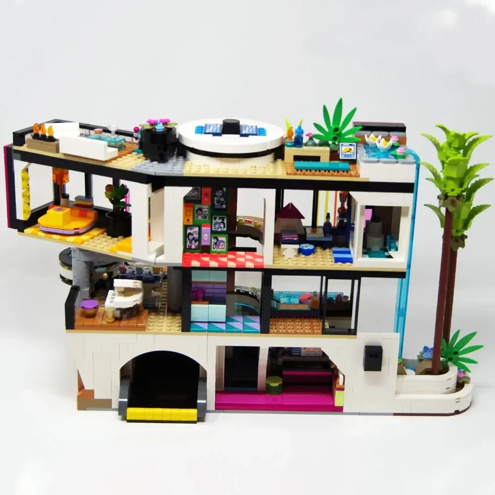 lego Andrea's Modern Mansion