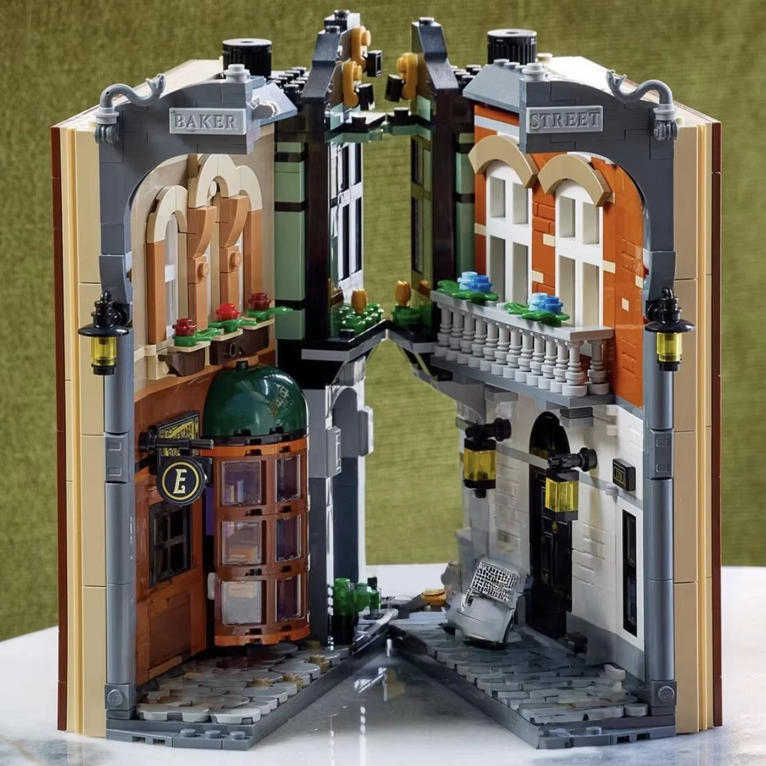 Lego Sherlock Holmes: Book Nook (10351)