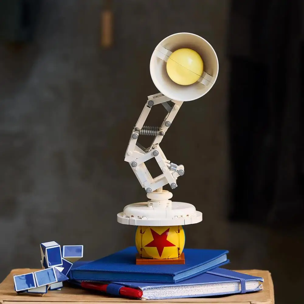 Lego Disney Pixar Luxo Jr.