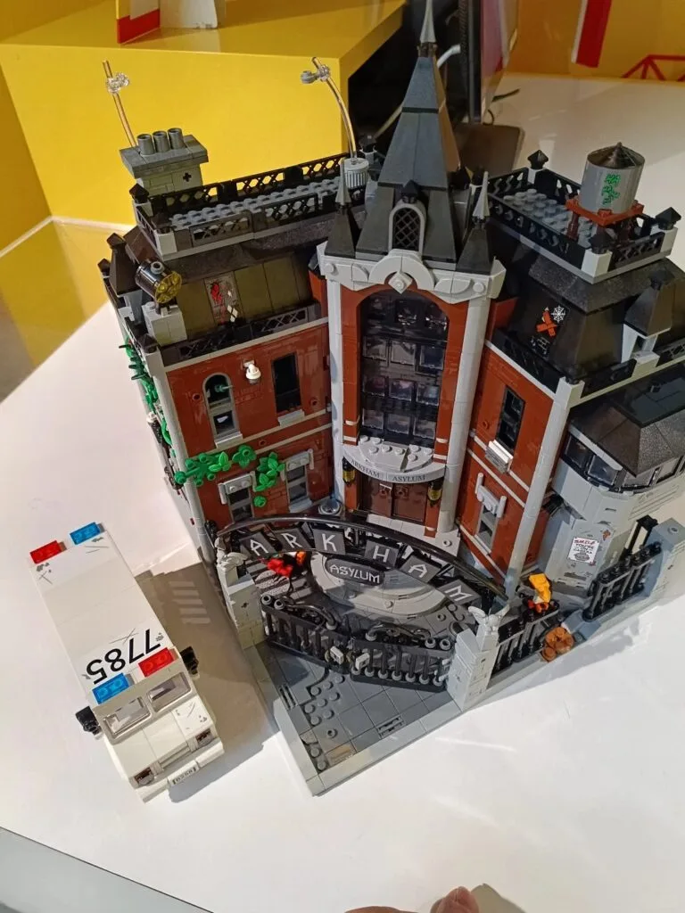 Image #2 from Maximilian