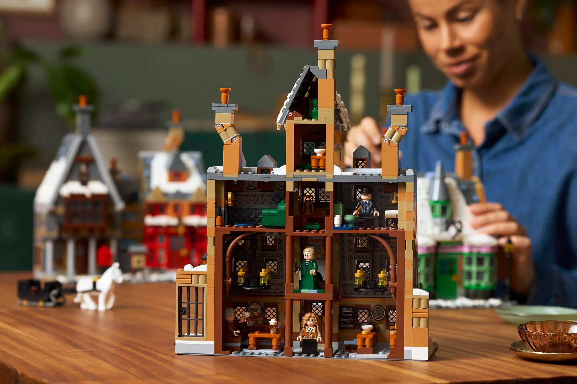 Lego Harry Potter Hogsmeade Village Collectors Edition