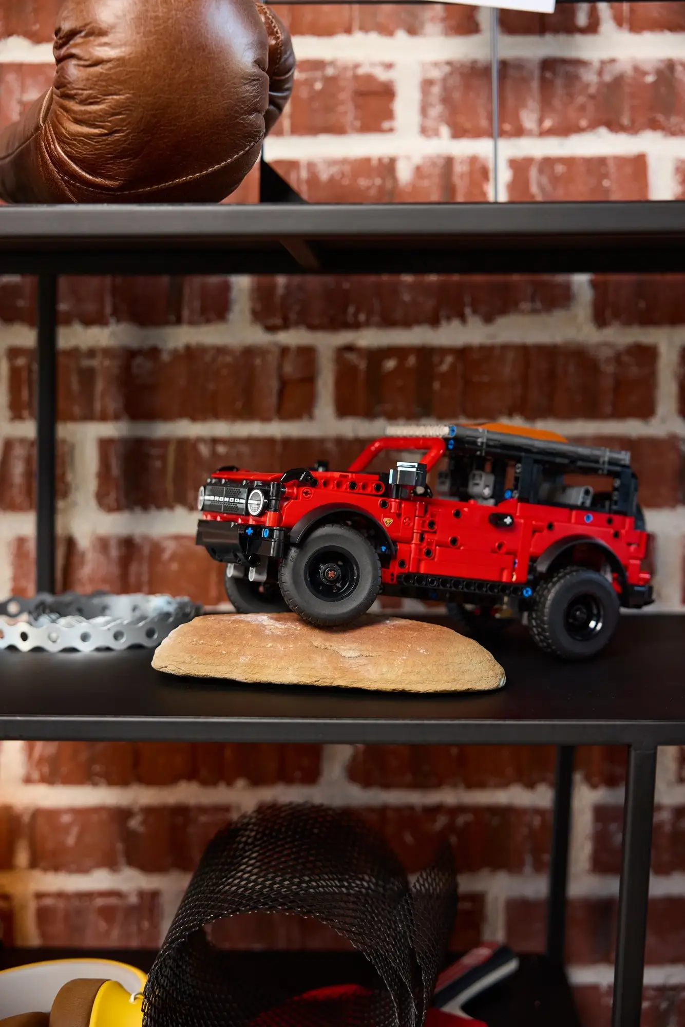 Lego Ford Bronco SUV 42213
