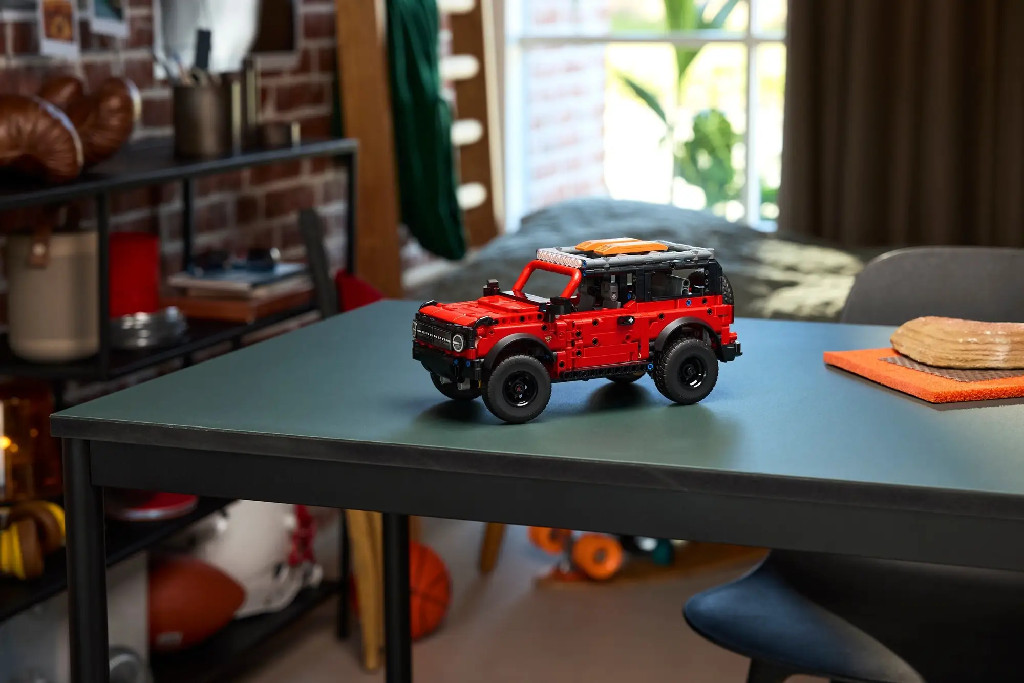 Lego Ford Bronco SUV 42213