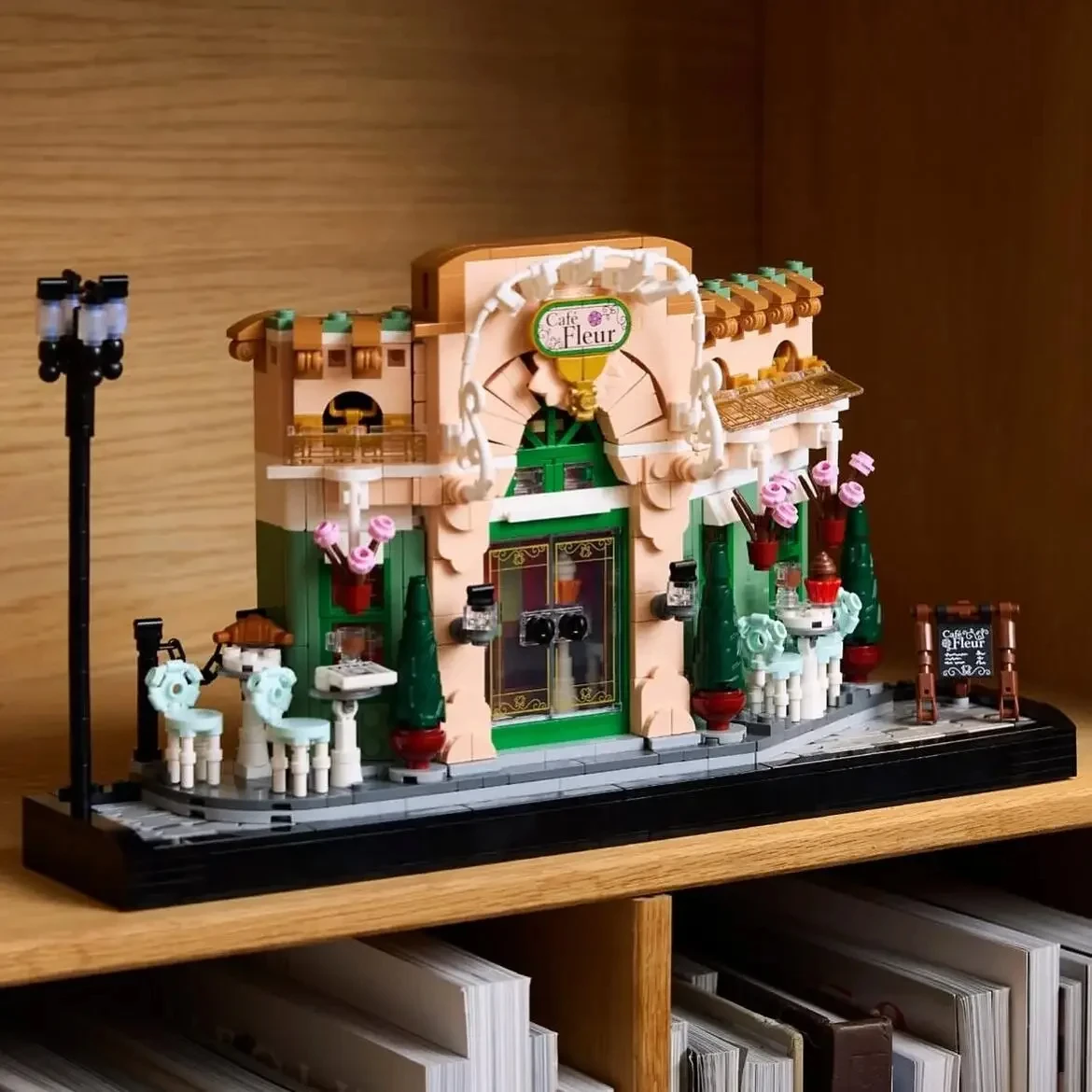 Lego French Café 10362