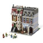 Brickvivid Modular Pet Shop Building Set: 3-Story Townhouse Model