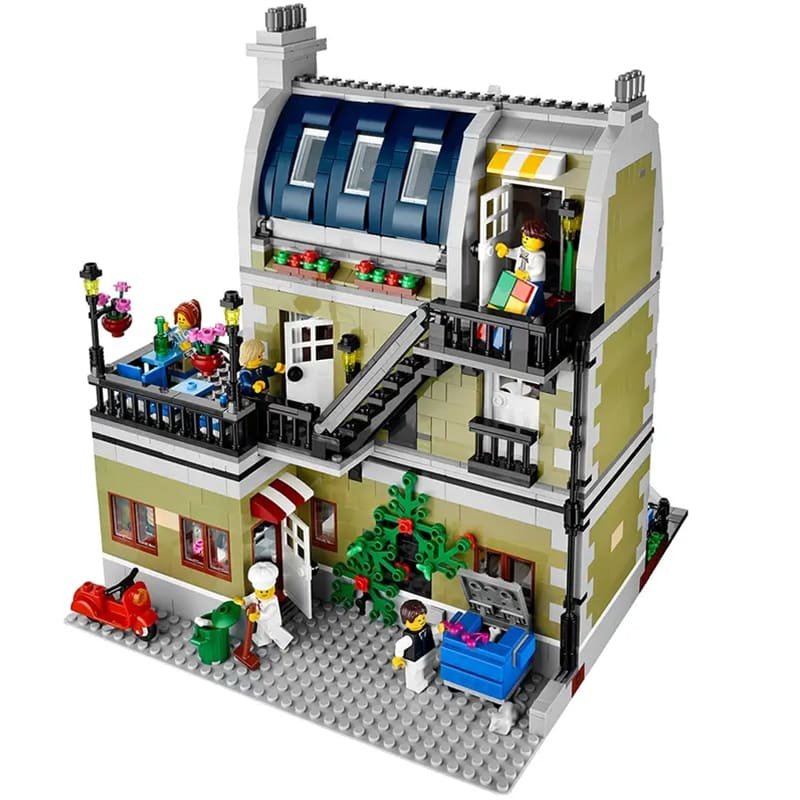 lego Parisian Restaurant