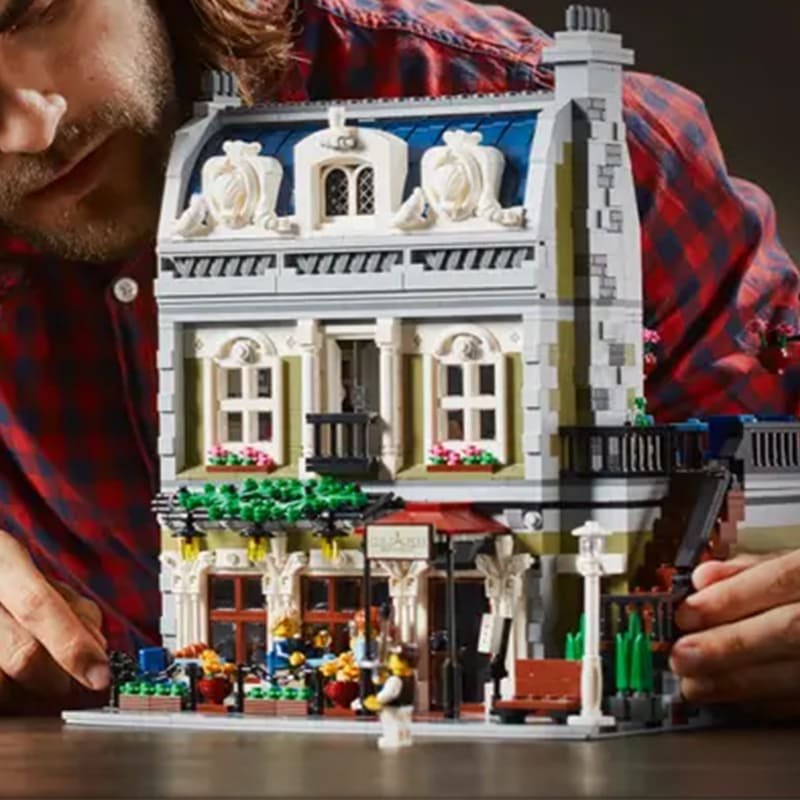 lego Parisian Restaurant